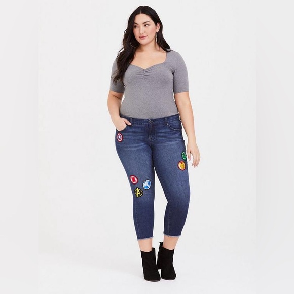 Torrid Marvel Her Universe patch skinny crop jeans Size 16 - Picture 3 of 7